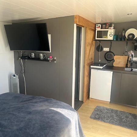 Villa Adorable Tiny House In Reykjavik Extérieur photo